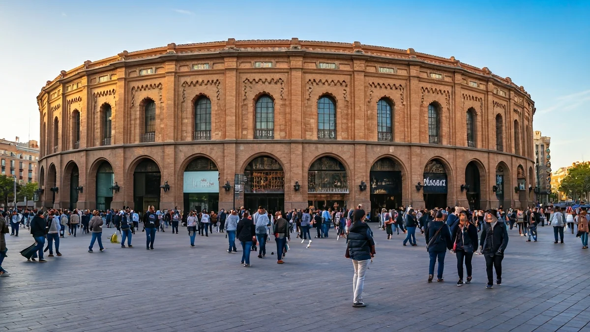 Imagen genérica de la fachada circular del antiguo edificio de las Arenas de Barcelona, con su arquitectura neomudéjar.