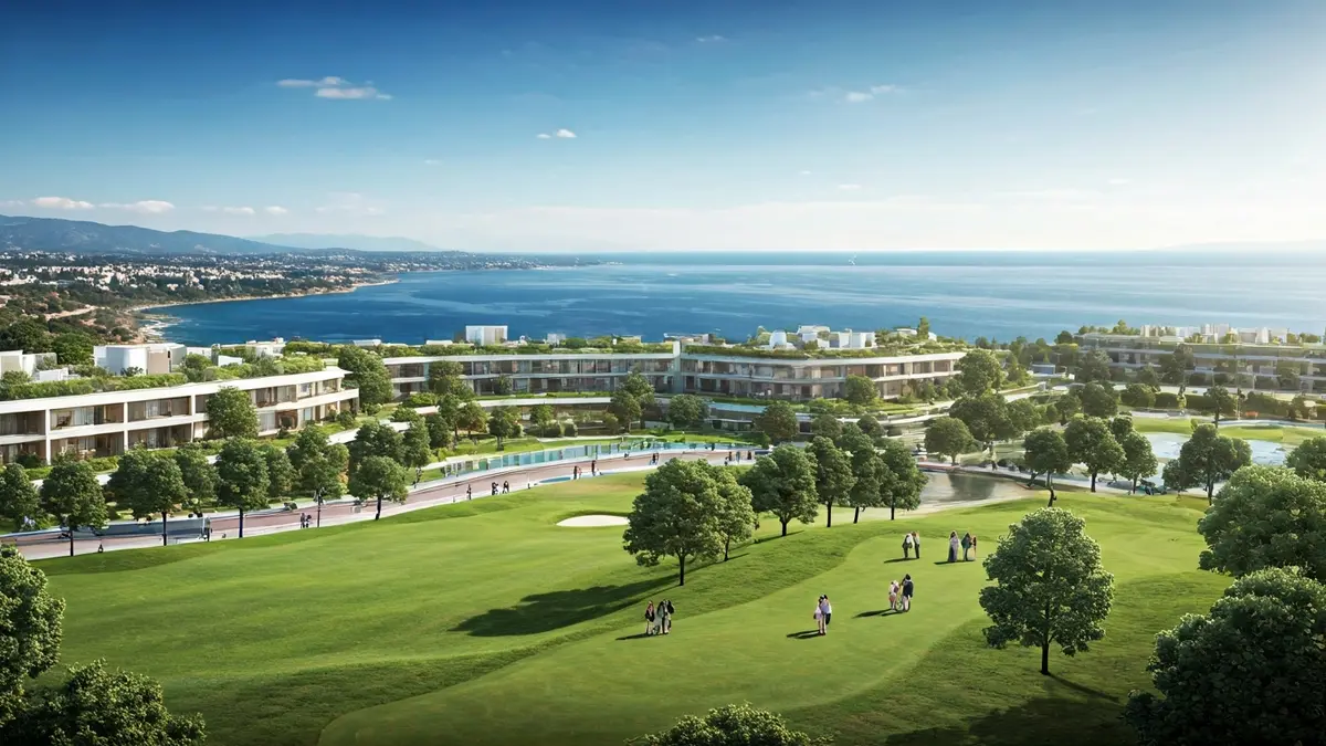 Imagen de un desarrollo urbanístico moderno con zonas verdes y un campo de golf en la costa de Huelva.