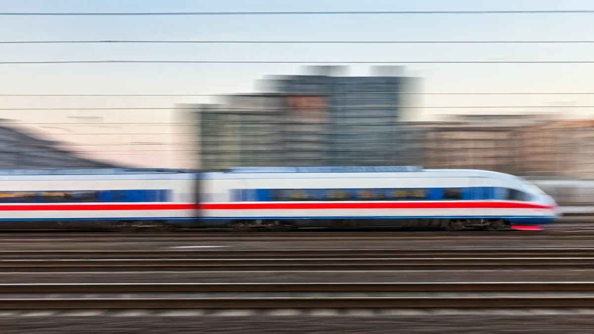 Imagen genérica de un tren de alta velocidad en una estación europea.