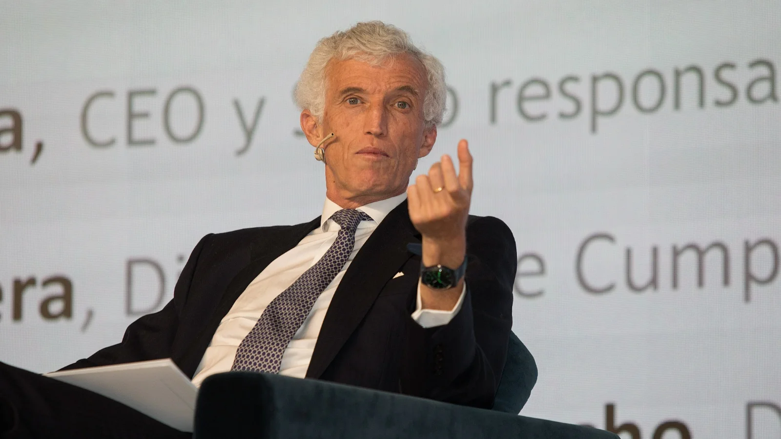 Christian Mesia, abogado Escrow, líder en operaciones de M&A, Real State y arte