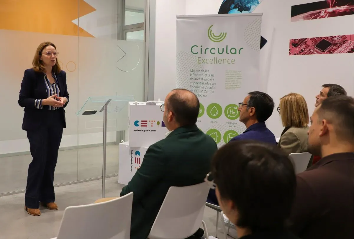 A Xunta apoia novo equipamento científico do Cetim para impulsar a industria galega