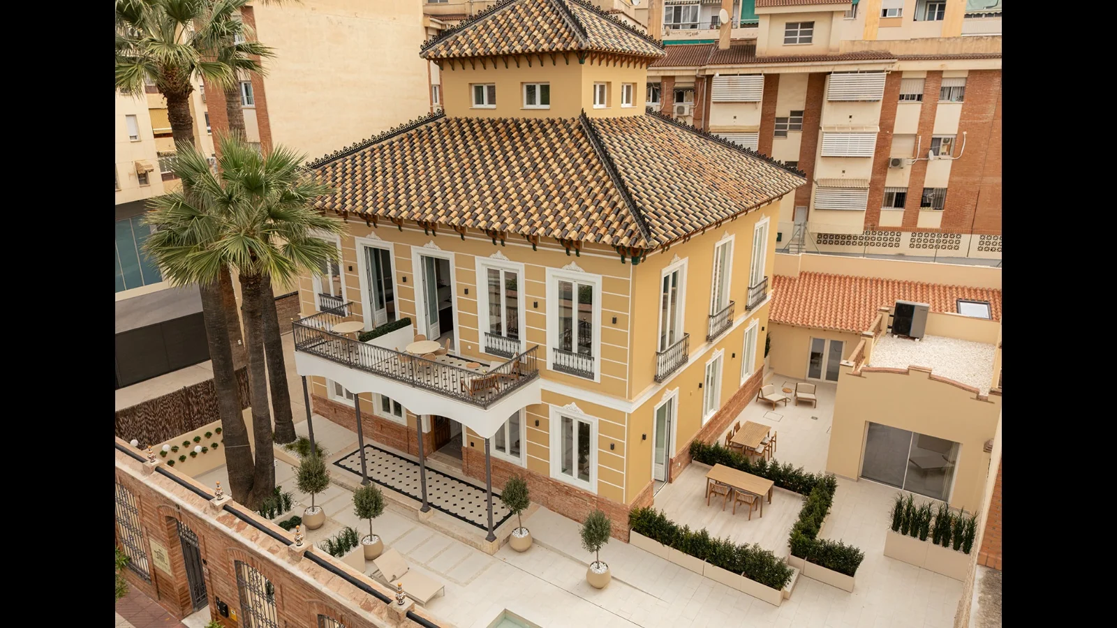 Palacete 10: alojamiento corporativo premium en Málaga